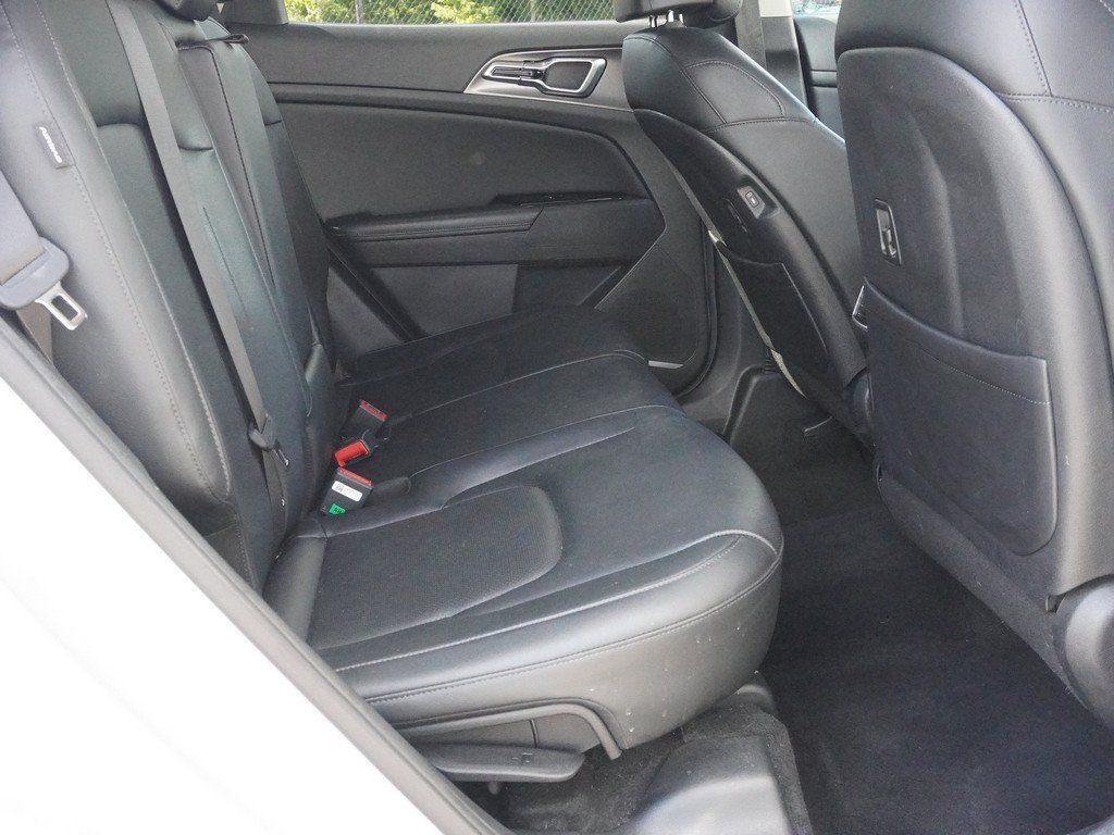 Used 2024 Kia Sportage SX FWD image 31