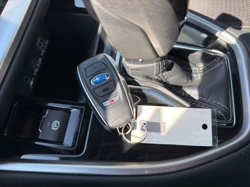 Used 2024 Subaru Outback Premium AWD/4WD image 30