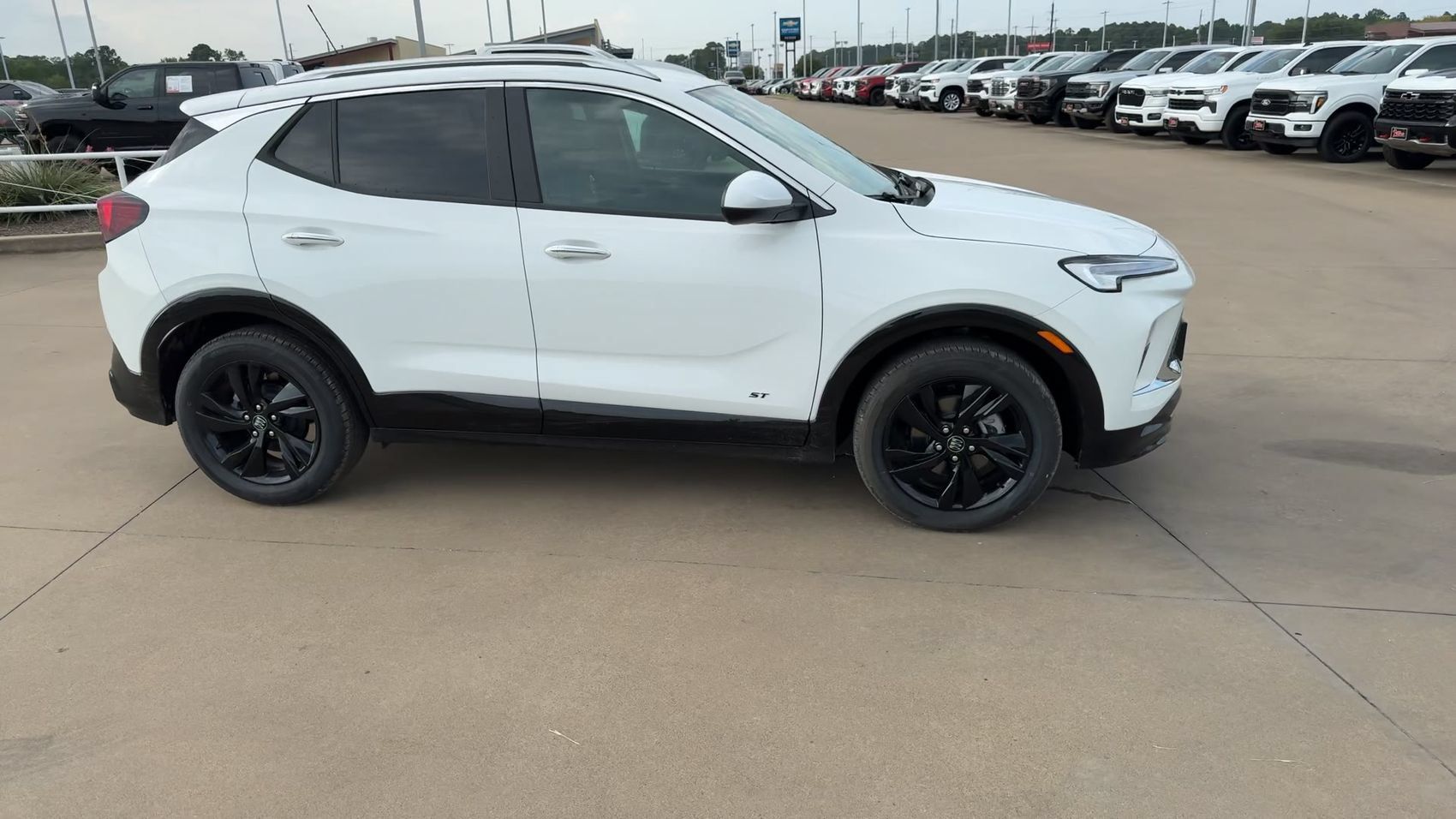 New 2026 Buick Encore GX Sport Touring w/ Comfort Package FWD image 2