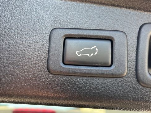 Used 2015 Subaru Forester 2.5i Touring w/ Eyesight & Navigation System AWD/4WD image 26