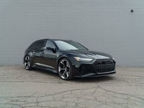 Used 2025 Audi RS 6 performance image 9