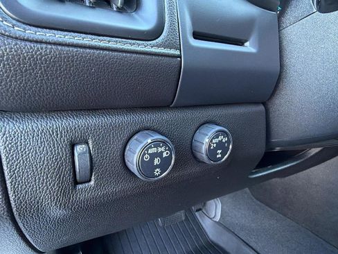 Certified 2020 GMC Canyon SLE w/ Elevation Edition image 16