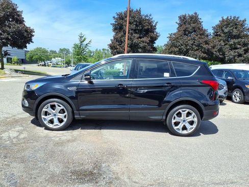 Used 2019 Ford Escape Titanium AWD/4WD image 2