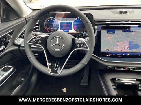 New 2026 Mercedes-Benz E 350 4MATIC Sedan image 15