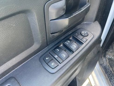 Used 2014 RAM 1500 Express AWD/4WD image 16