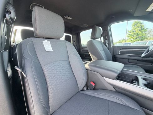 New 2026 RAM 3500 Big Horn AWD/4WD image 25
