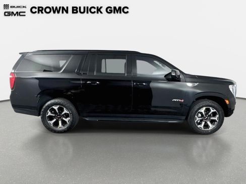 Certified 2022 GMC Yukon XL AT4 AWD/4WD image 4