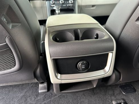 Used 2024 Kia Carnival LX image 34