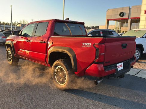 Used 2024 Toyota Tacoma SR5 image 3