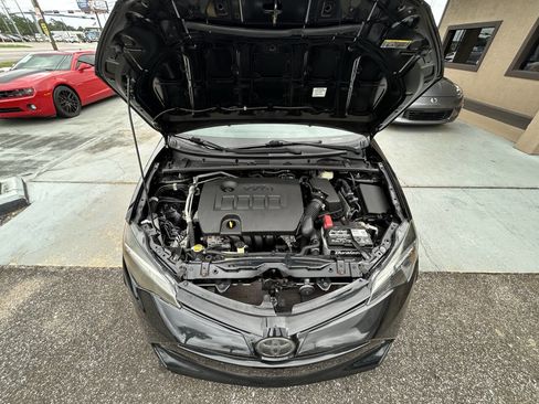 Used 2018 Toyota Corolla LE FWD image 9