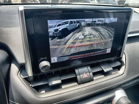 Used 2023 Toyota RAV4 XLE FWD image 29
