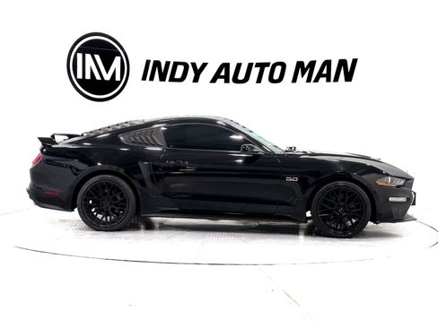 Used 2018 Ford Mustang GT RWD image 3