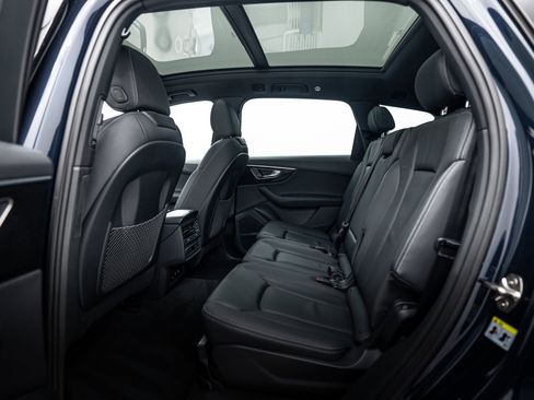 Used 2025 Audi Q7 2.0T Premium w/ Convenience Plus Package image 13