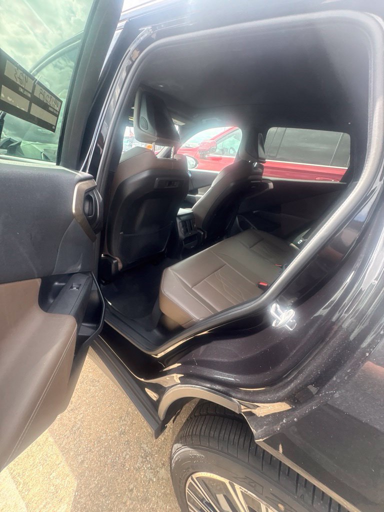 Used 2025 BMW X3 xDrive30i AWD/4WD image 5