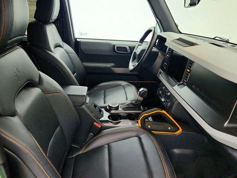 Used 2023 Ford Bronco Badlands image 23