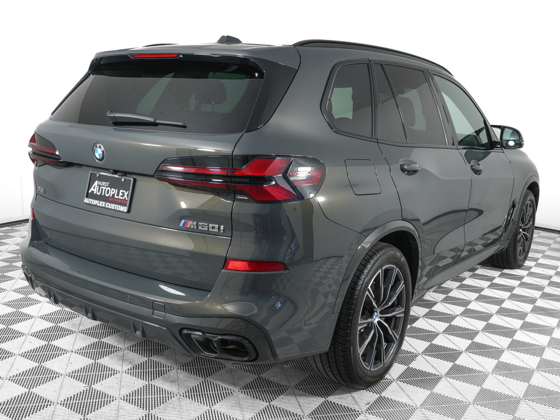 Used 2026 BMW X5 M60i AWD/4WD image 4