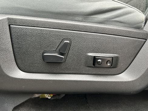 Used 2017 RAM 1500 Big Horn AWD/4WD image 13