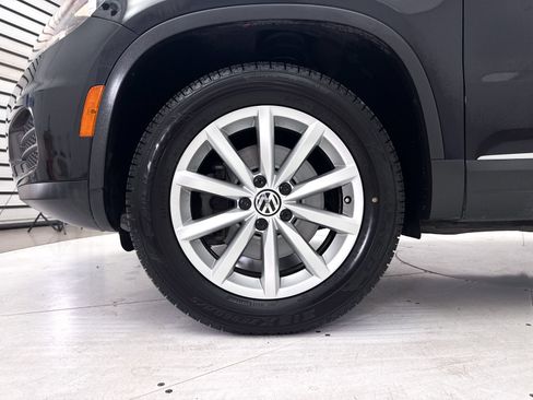 Used 2017 Volkswagen Tiguan Wolfsburg Edition FWD image 11