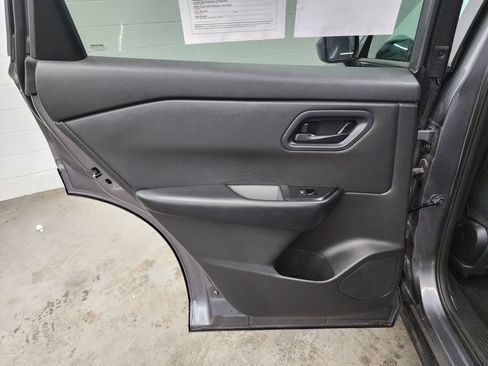 Used 2024 Nissan Rogue S FWD image 22