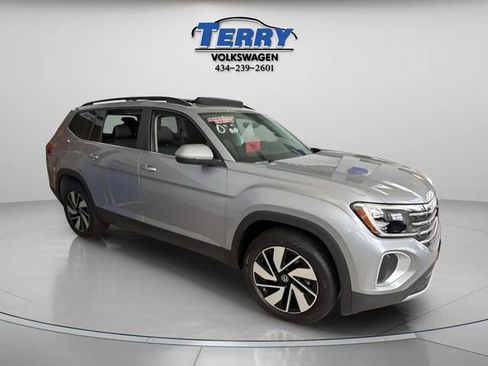 New 2026 Volkswagen Atlas SE image 1