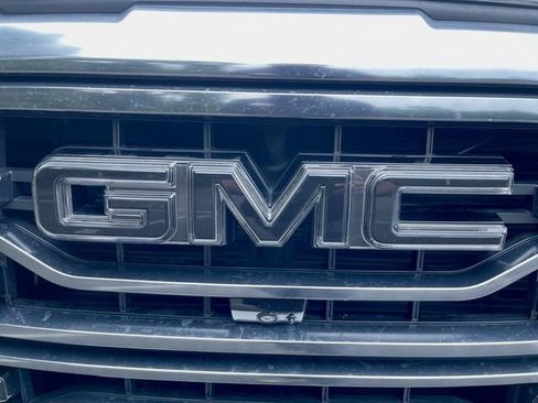 Used 2024 GMC Sierra 1500 AT4 w/ Technology Package AWD/4WD image 32