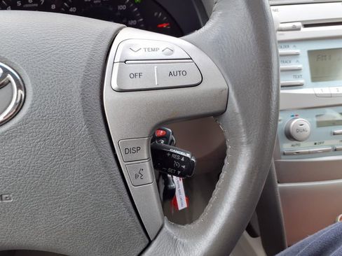 Used 2009 Toyota Camry LE image 13