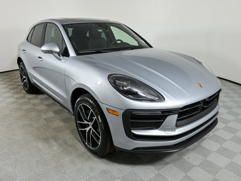 Used 2026 Porsche Macan AWD/4WD image 26