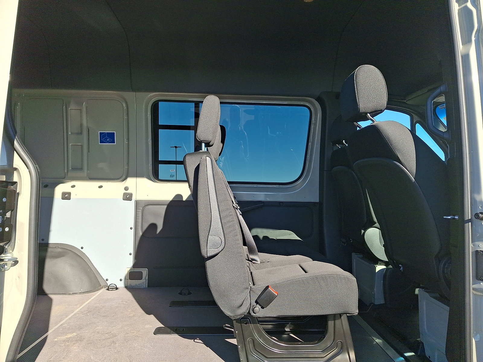 Used 2026 Mercedes-Benz Sprinter 2500 image 11