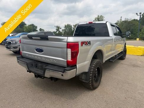 Used 2019 Ford F250 Lariat w/ Chrome Package AWD/4WD image 5