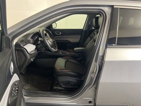 Certified 2022 Jeep Compass Latitude w/ Convenience Group image 15