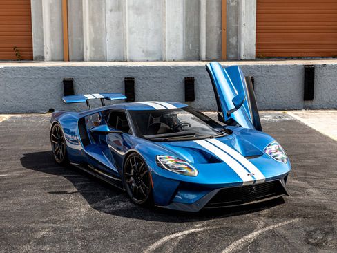 Used 2019 Ford GT image 37