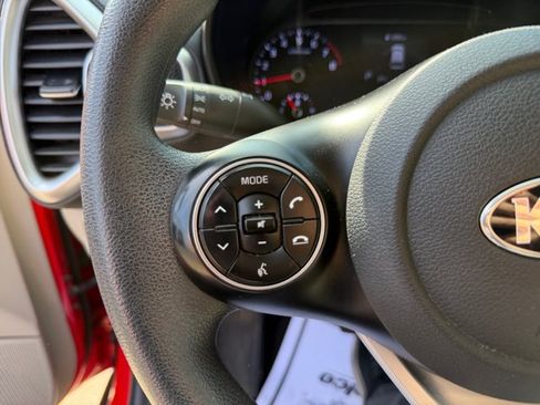 Used 2021 Kia Soul LX FWD image 19