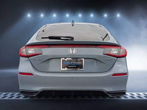 Used 2023 Honda Civic Sport image 4