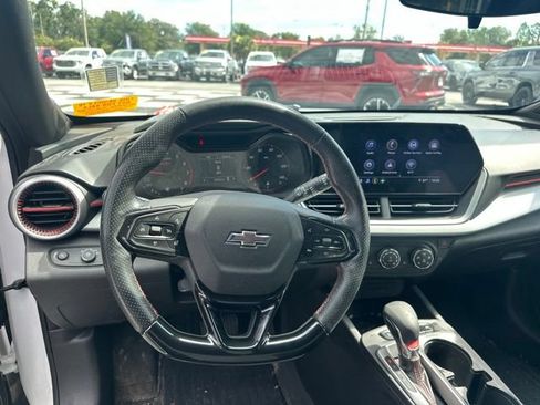 Used 2024 Chevrolet Trax RS w/ Driver Confidence Package FWD image 10