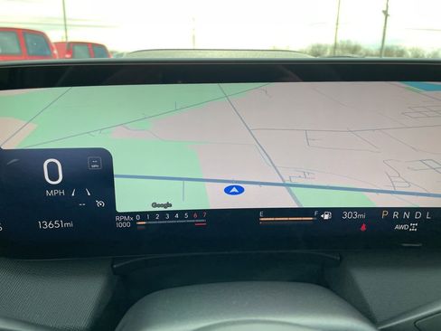 Used 2025 Buick Enclave Preferred image 21