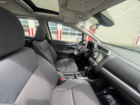 Used 2018 Honda Fit EX image 11