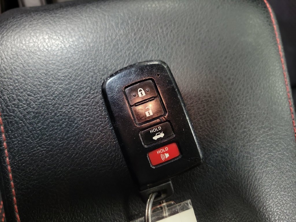 Used 2016 Toyota Camry XSE w/ Moonroof Package FWD image 20