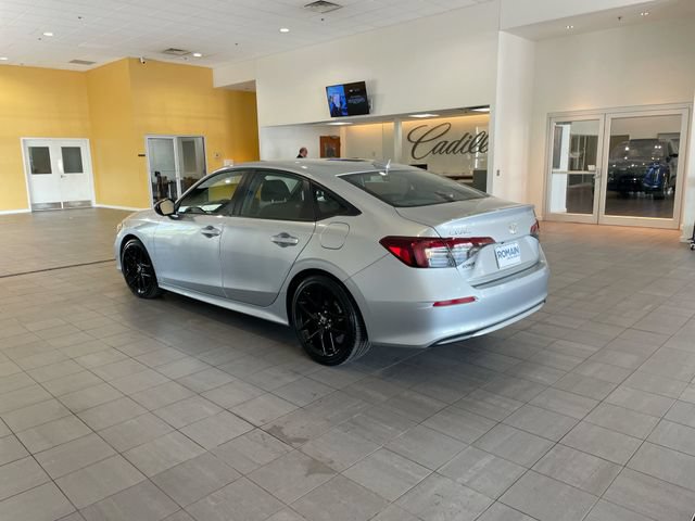 Used 2025 Honda Civic Sport image 3