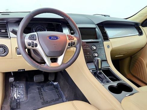 Used 2018 Ford Taurus SEL w/ Equipment Group 201A FWD image 12