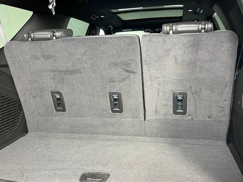 Used 2024 Chevrolet Tahoe High Country w/ Premium Package image 28