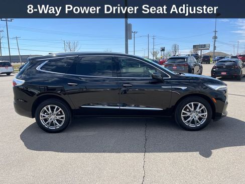 Used 2023 Buick Enclave Essence w/ Experience Buick Package AWD/4WD image 8