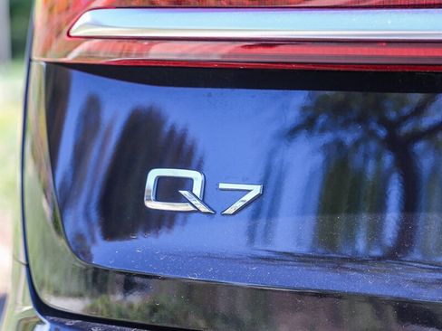 Used 2021 Audi Q7 2.0T Premium w/ Convenience Package image 16