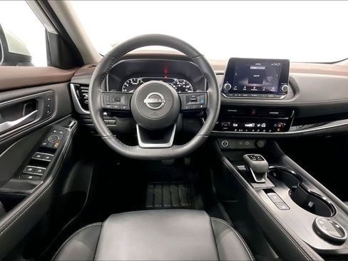 Used 2023 Nissan Rogue SL AWD/4WD image 5