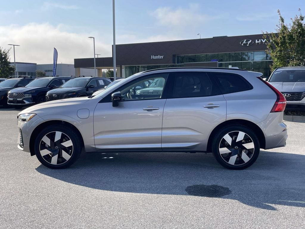 Used 2025 Volvo XC60 T8 Plus w/ Protection Package Premier AWD/4WD image 25