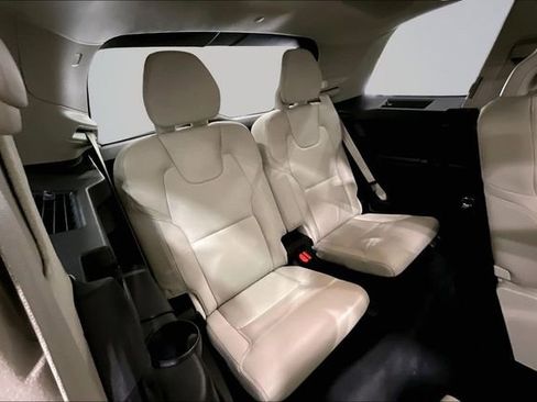 Certified 2023 Volvo XC90 B6 Ultimate w/ Lounge Package AWD/4WD image 31