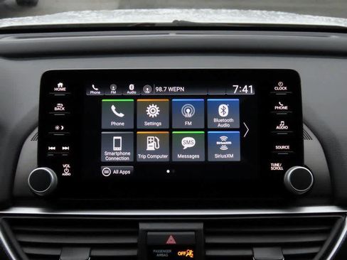 Used 2022 Honda Accord Sport image 18