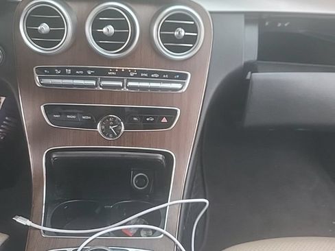 Used 2020 Mercedes-Benz C 300 Sedan image 10