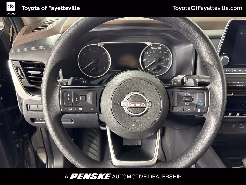Used 2022 Nissan Rogue SV AWD/4WD image 31