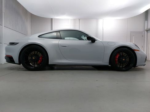 Certified 2024 Porsche 911 Carrera GTS image 8