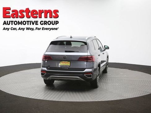 Used 2024 Volkswagen Taos SE FWD image 37